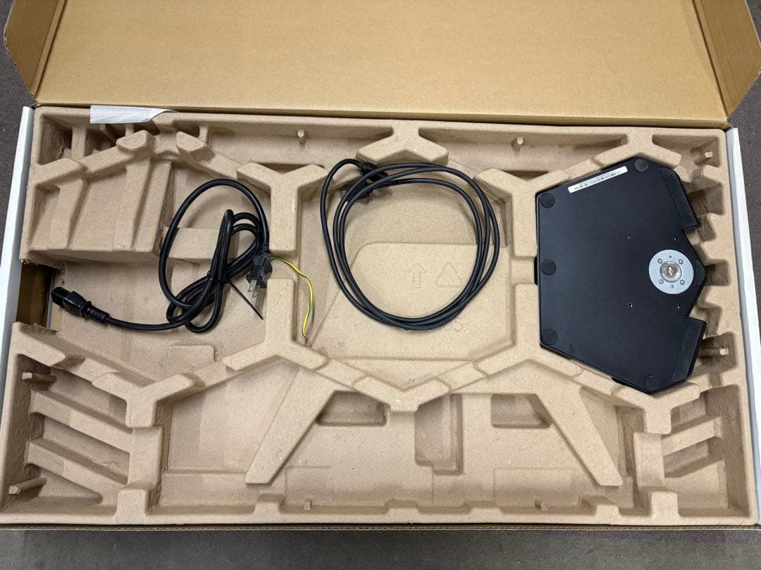 DELL ディスプレイモニター本体