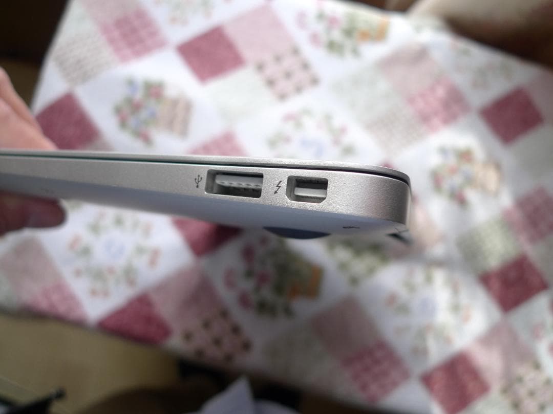 MacBook Air 11インチ　2013　ジャンク