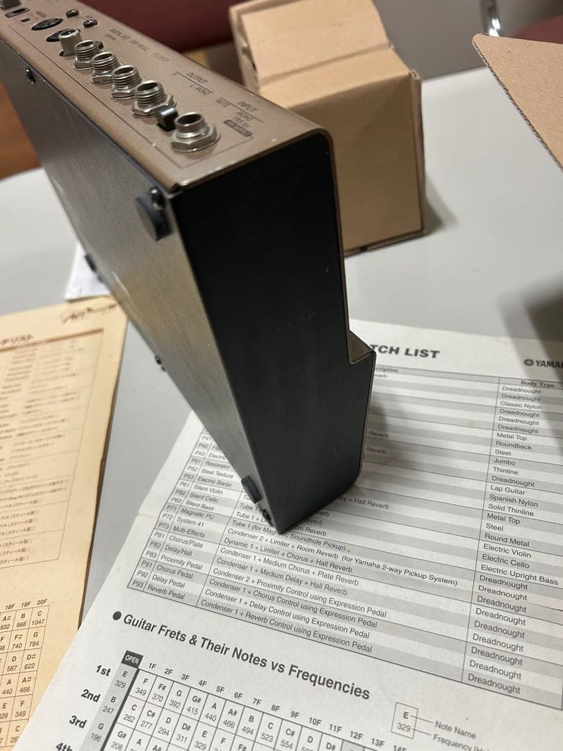 Yamaha AG Stomp アコースティックギター用エフェクター　箱あり