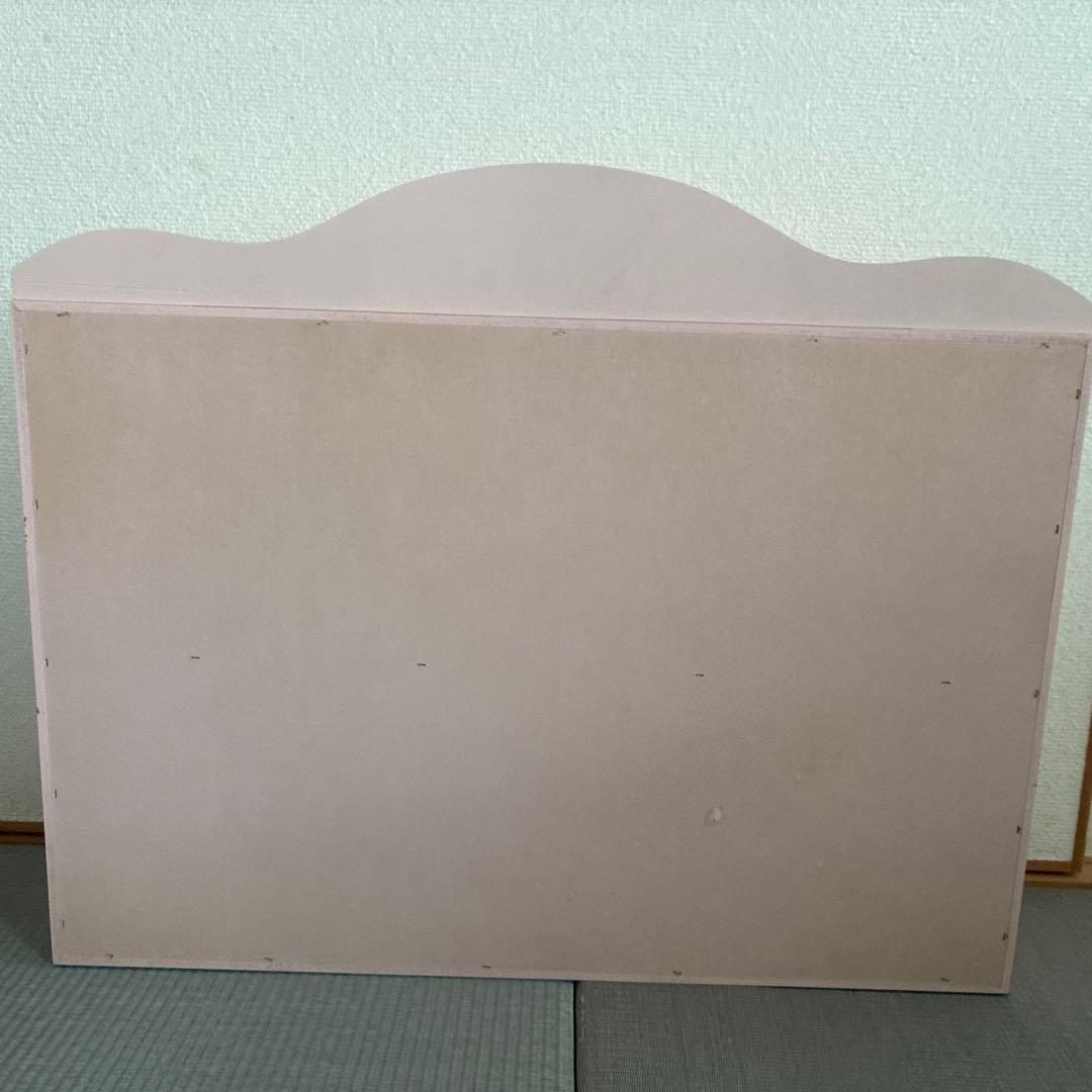 ハローキティ カップ&ソーサー6客セット収納棚付　バラ売り不可