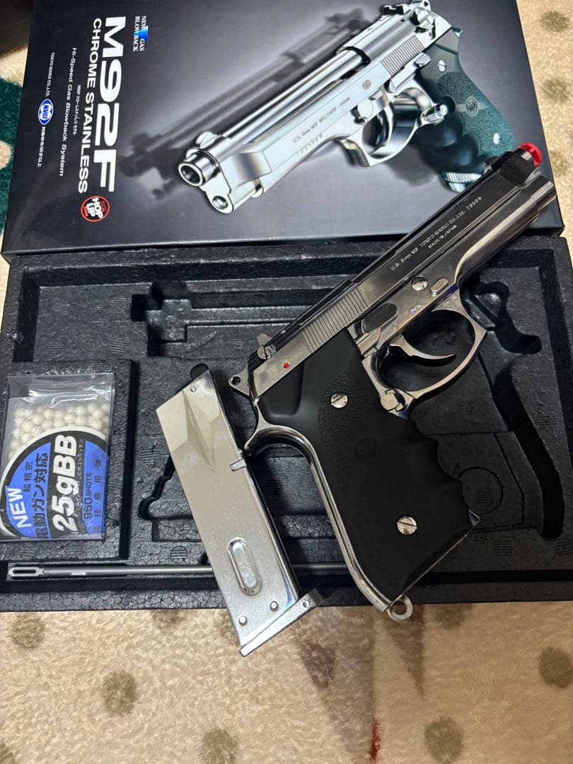 M92F クロームステンレスガスガン