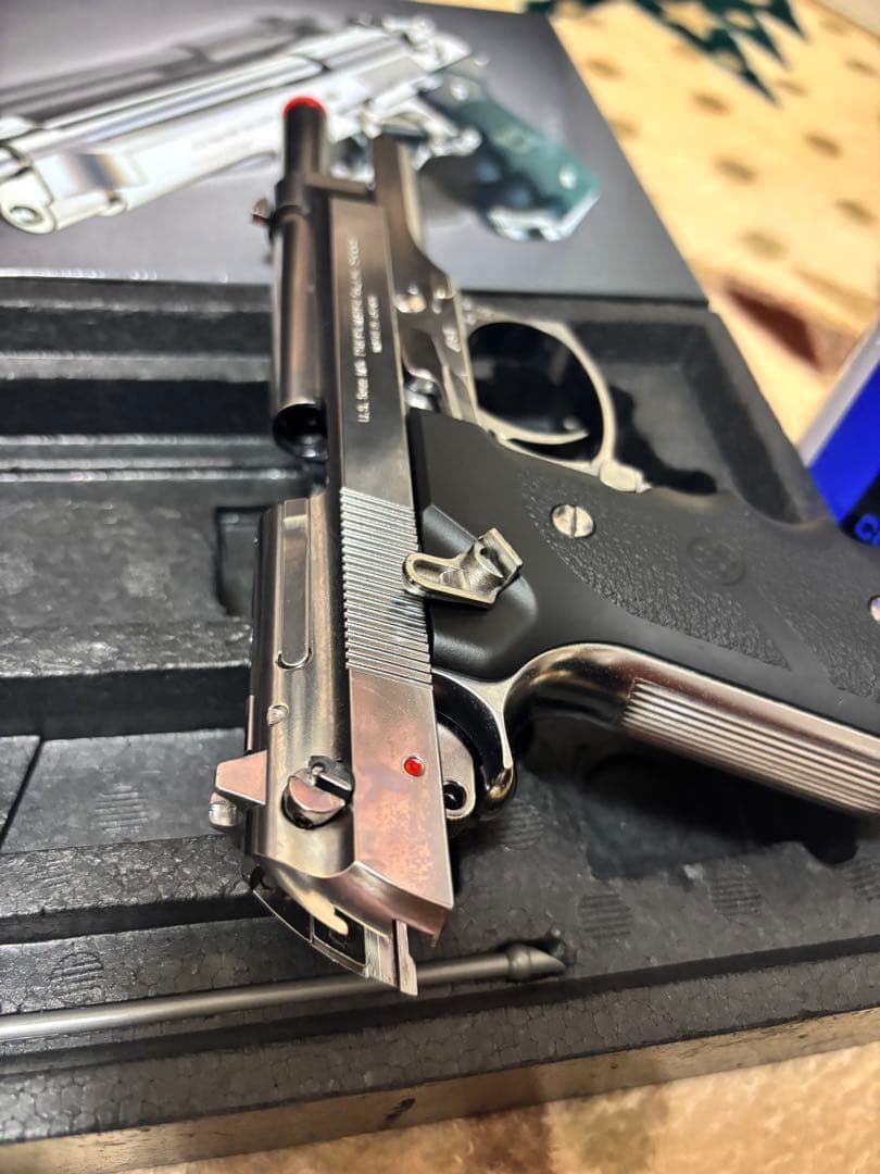 M92F クロームステンレスガスガン