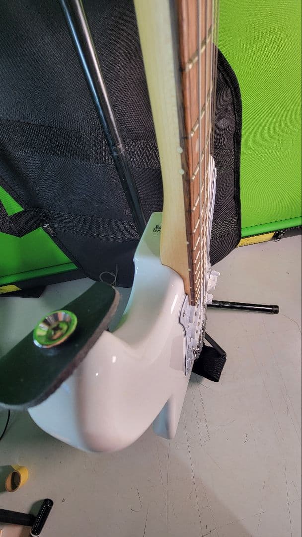 Squier by Fender stratocaster White 美品