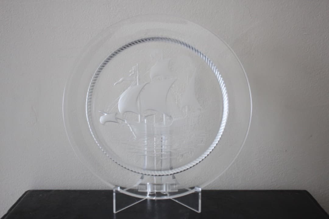 未使用　ラリック　帆船図　彫刻ガラスプレート　絵皿
