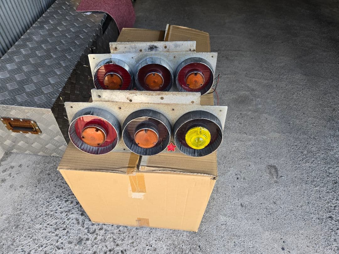 ヤンキーテールランプ 3連