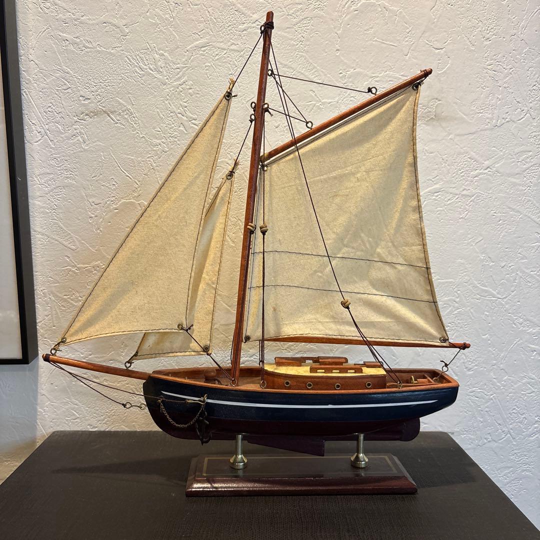 ベルギー製　帆船模型