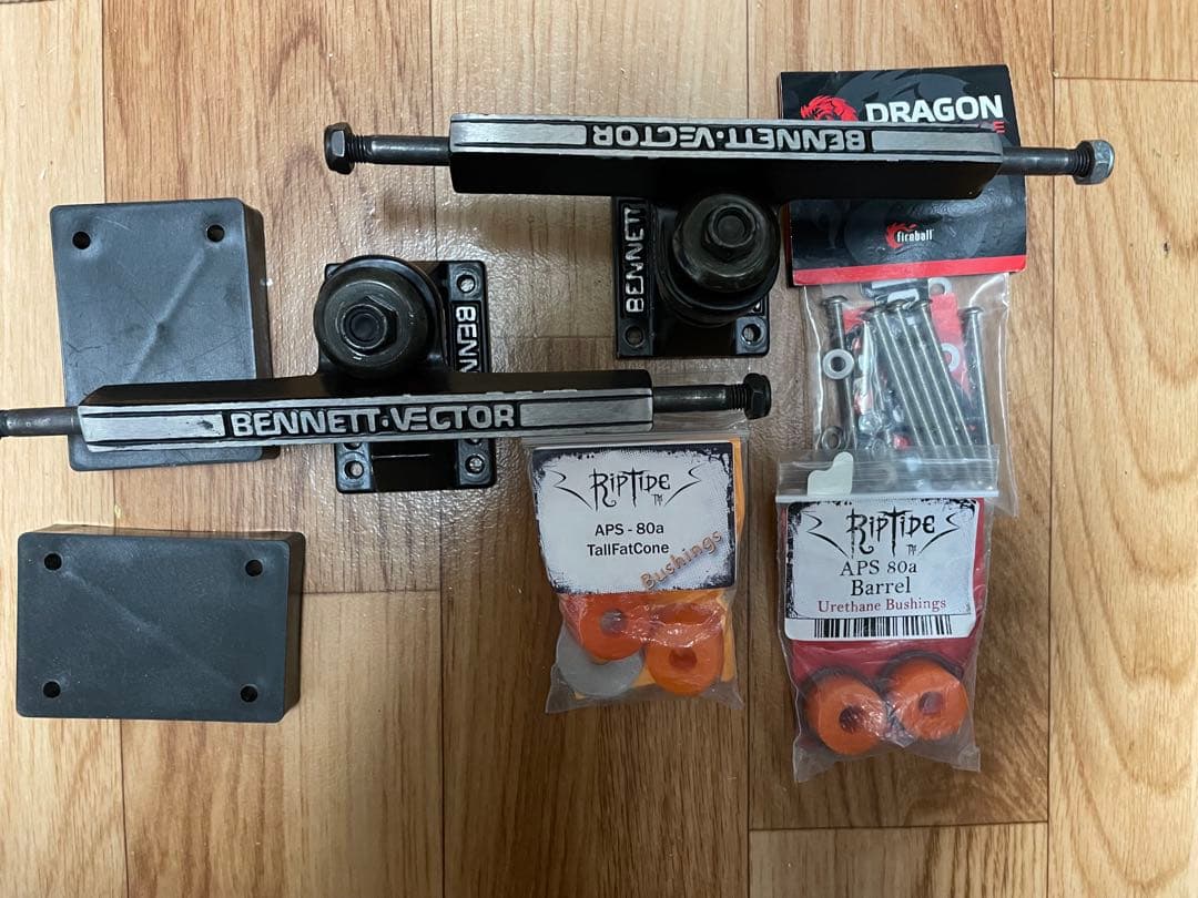 Bennett Vector トラック　Riptide