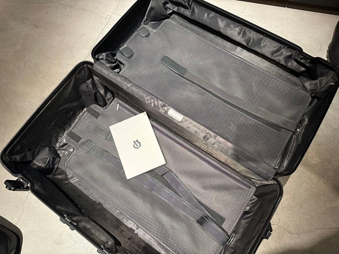 リモワRIMOWA オリジナル Trunk Plus (黒)