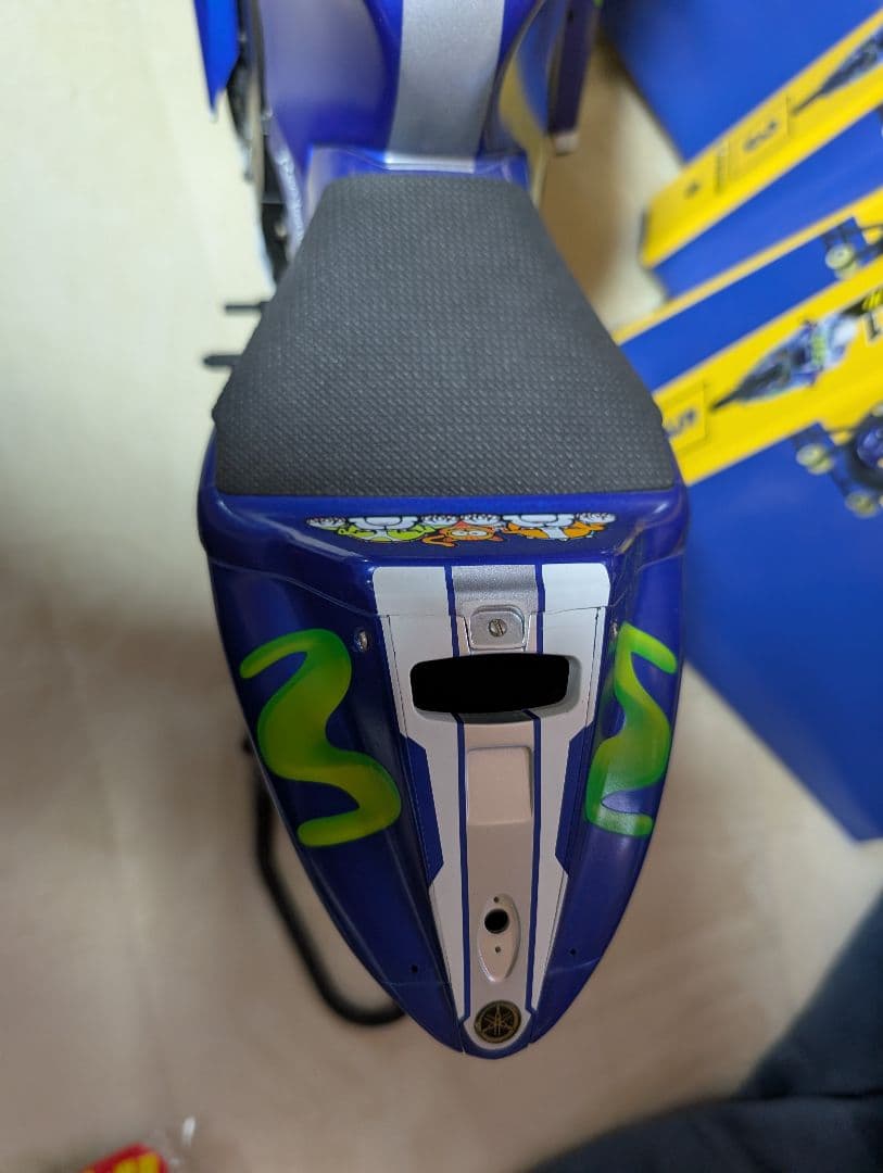 Yamaha YZR-M1 1/4スケールモデル