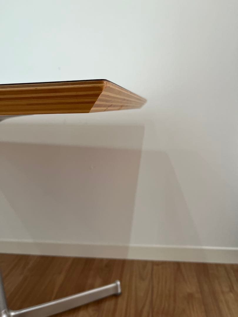 カフェテーブル