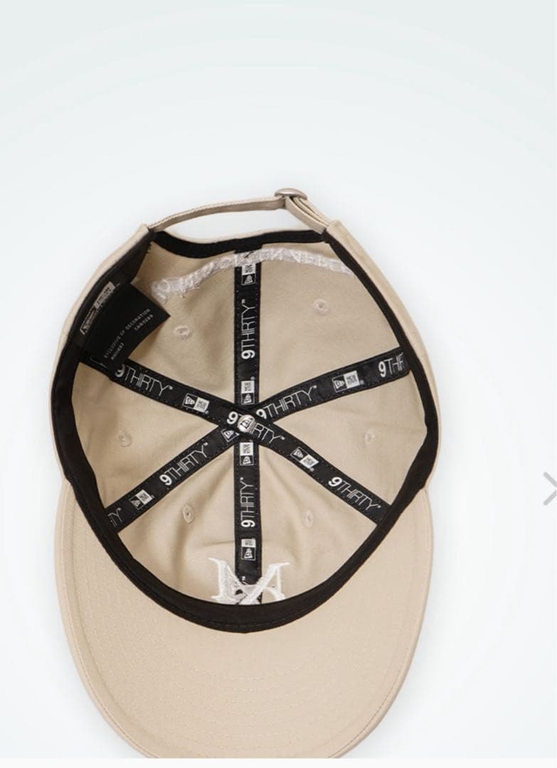 Mrs.GREEN APPLE 9THIRTY MGA LOGO CAPベージュ