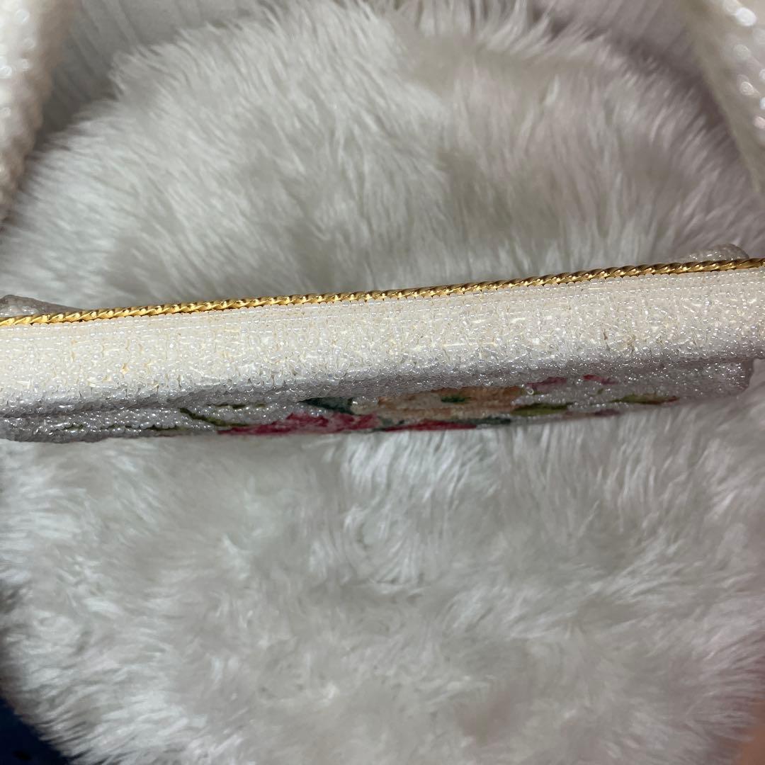 花柄　フラワーモチーフ　パーティーバック　レトロ　アンティーク　ビーズバック