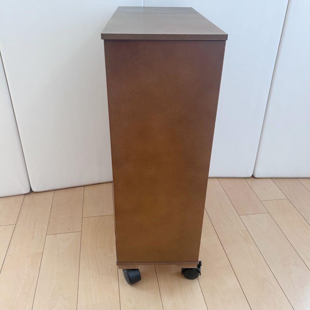 ミッキーマウス　コンパクトコスメワゴン希少　アラウニハワイピンバッジ　ディズニー