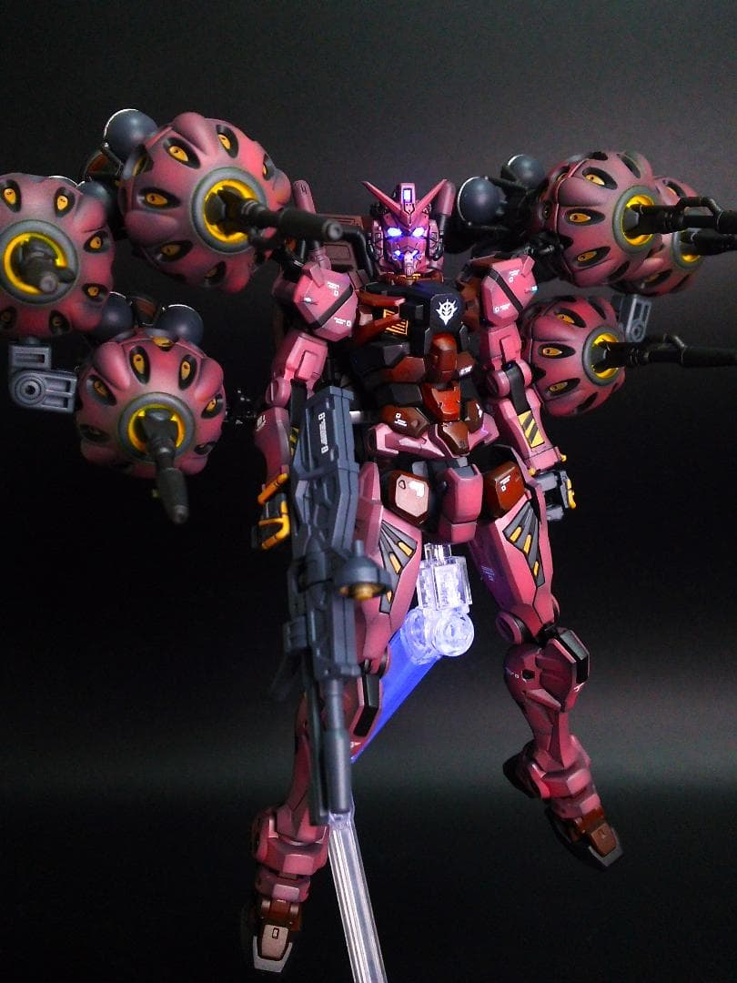 HG 赤いガンダム　ビット６機装備