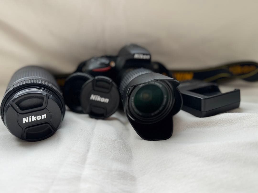 Nikon D5600一眼レフカメラ ダブルズームキット