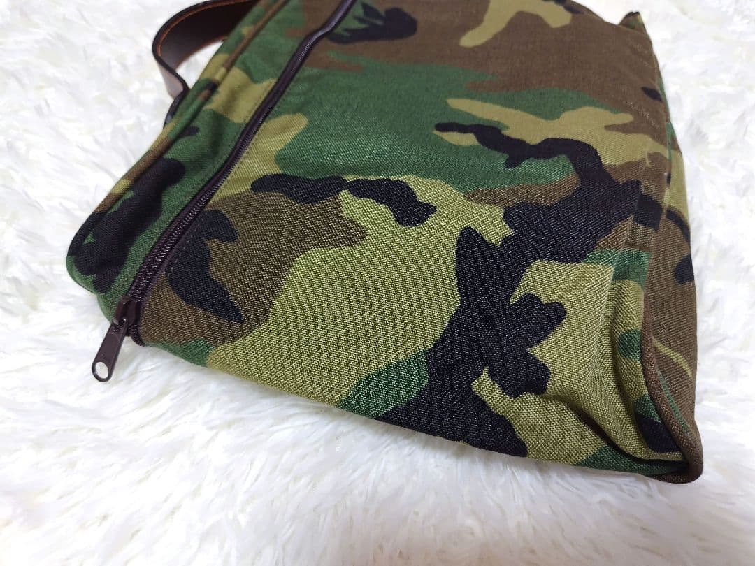 新品タグ付　限定モデル！エルベシャプリエブリーフバッグ カモフラージュ915W