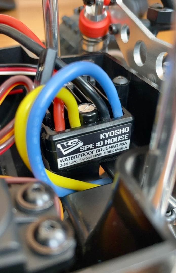 【京商】BEETLE 2014（復刻版）ESC、サーボ、モーターファン　メカ付き