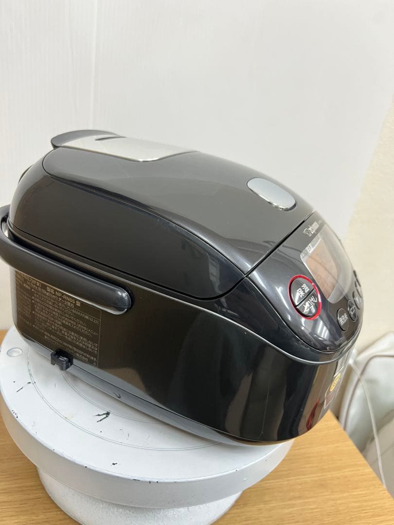 象印 圧力IH炊飯ジャー NP-RN05 ブラック 3合 2024年製