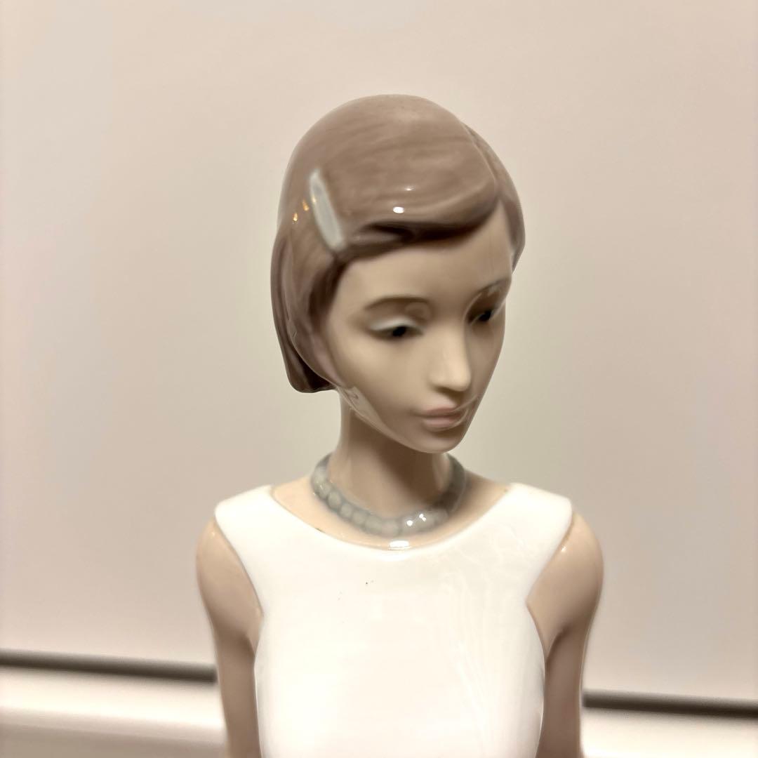 絶盤　大型　リヤドロ　LLADRO スズラン　フィギュア　置き物　工芸品