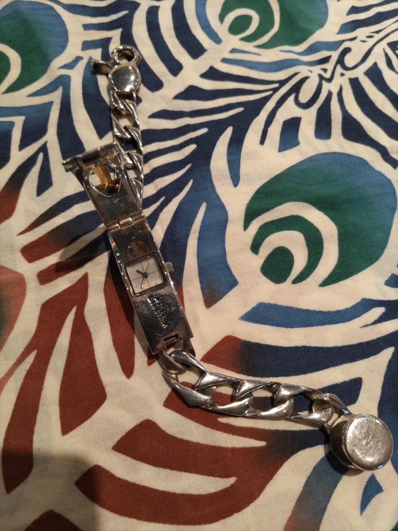 ゴルチエ／ヴィンテージのシルバーウォッチ