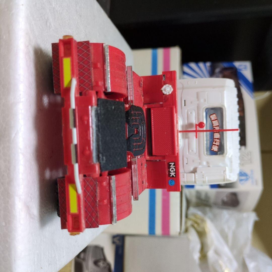 日野プロフィアトレーラーヘッドですいろいろ手を加えています