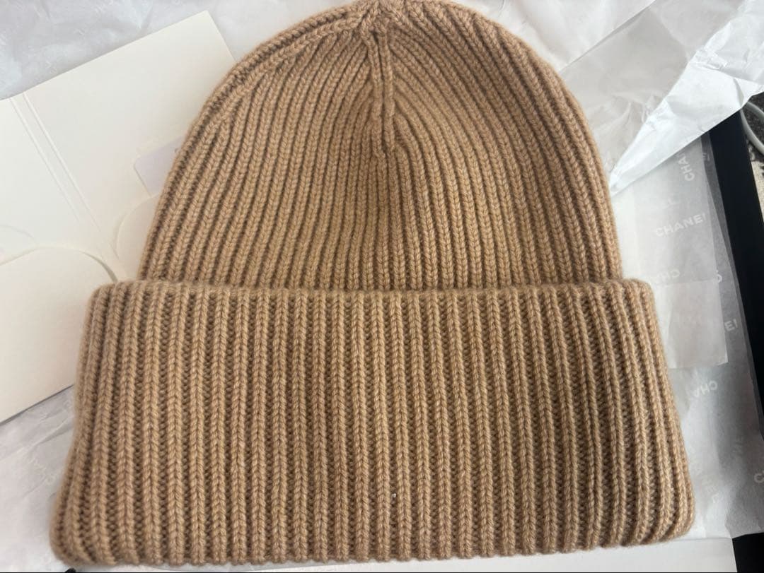 CHANEL ニットキャップ　一度着用　ニット帽　25B