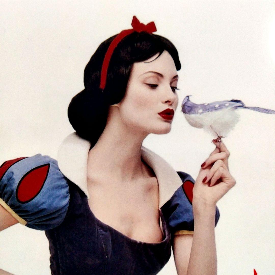 シャローム・ハーロウ直筆サイン入り超 特大写真…カナダ出身のスーパーモデル…