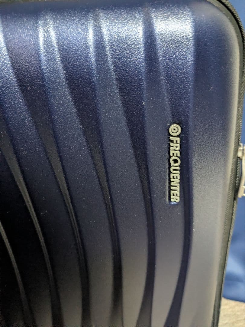 FREQUENTER CLAM A キャリーケース 44L ネイビー