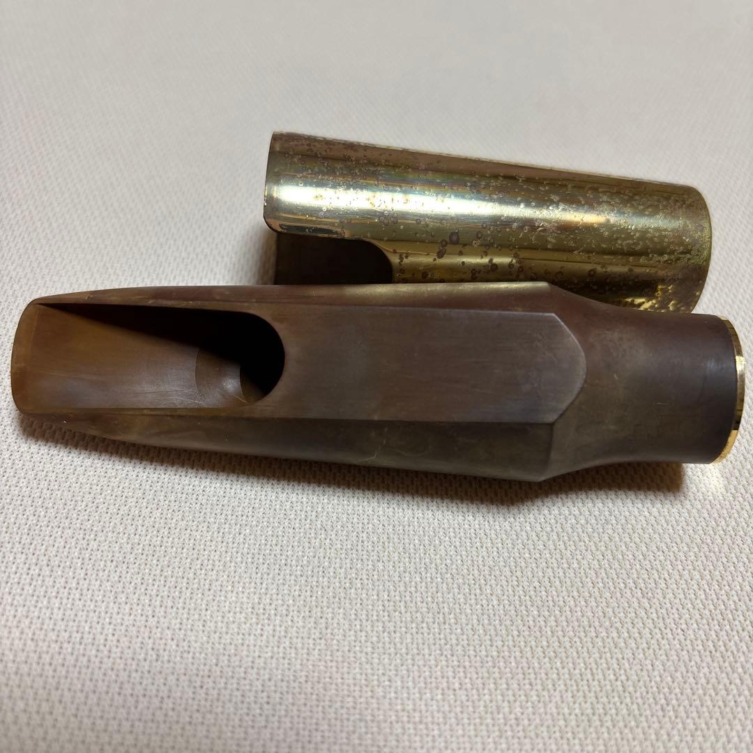 ブランチャーのテナー・サックス用マウスピースとキャップ