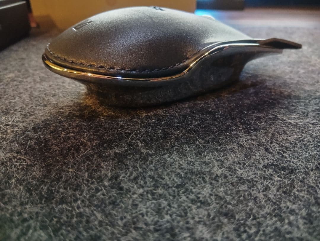 LUNAR ARTEFACTS ・LONDON 高級マウス 交換用トップス付き