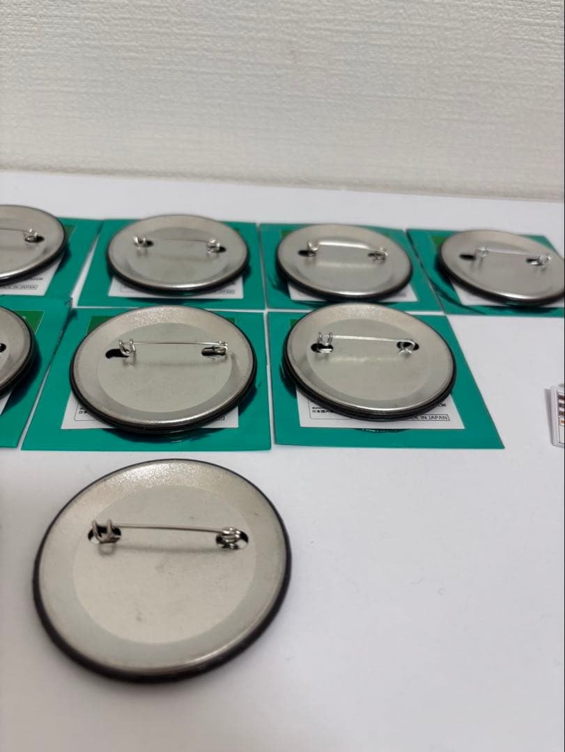 鬼滅の刃 我妻善逸 眼差し缶バッジ 12個+おまけセット