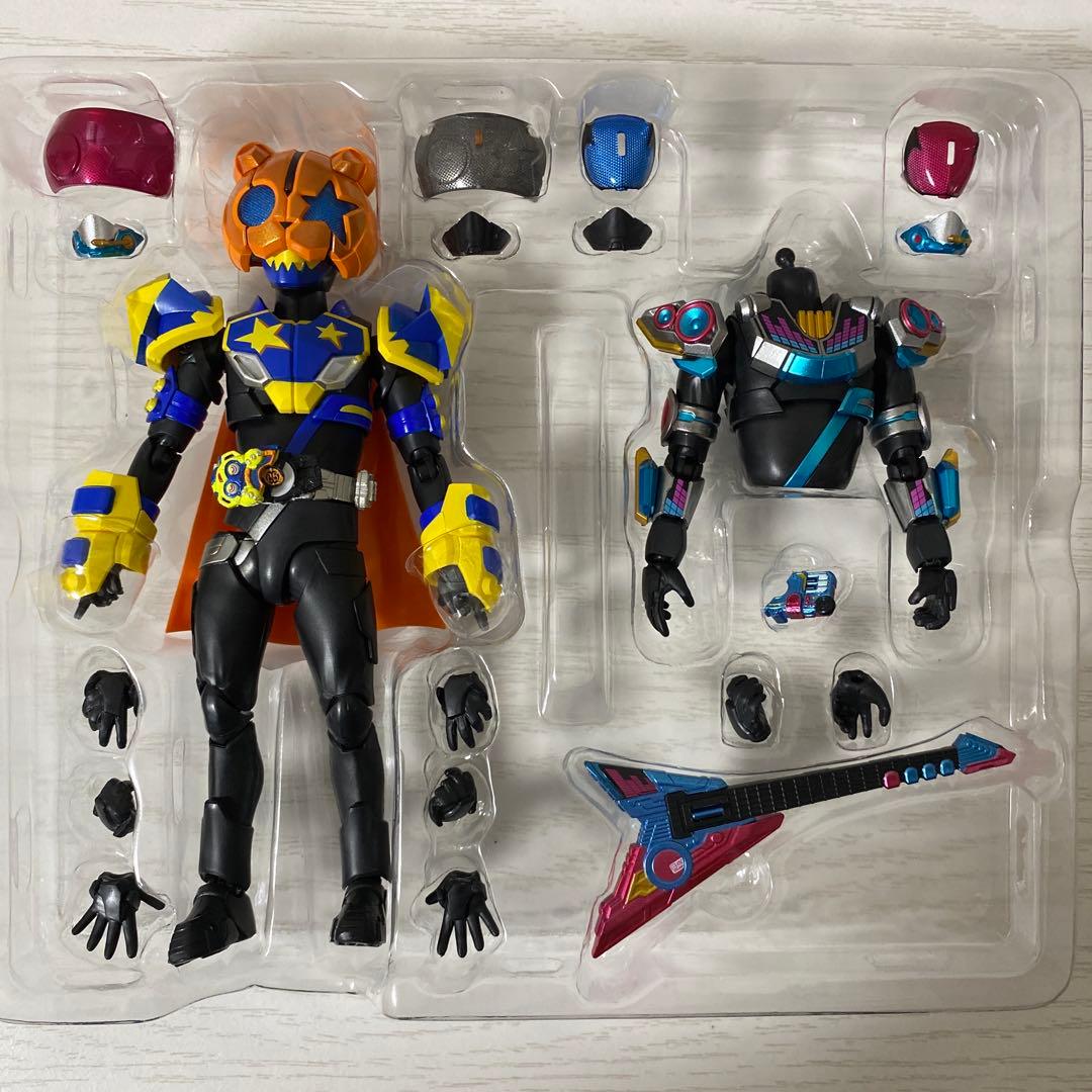 SHフィギュアアーツ 仮面ライダーギーツ タイクーン バッファ ナーゴ