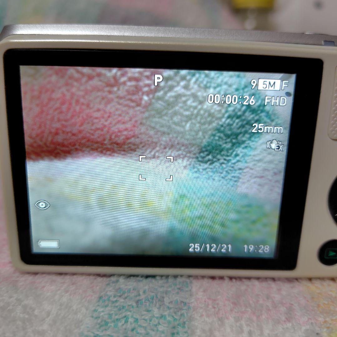 カシオ　デジタルカメラ　zr850 ジャンク