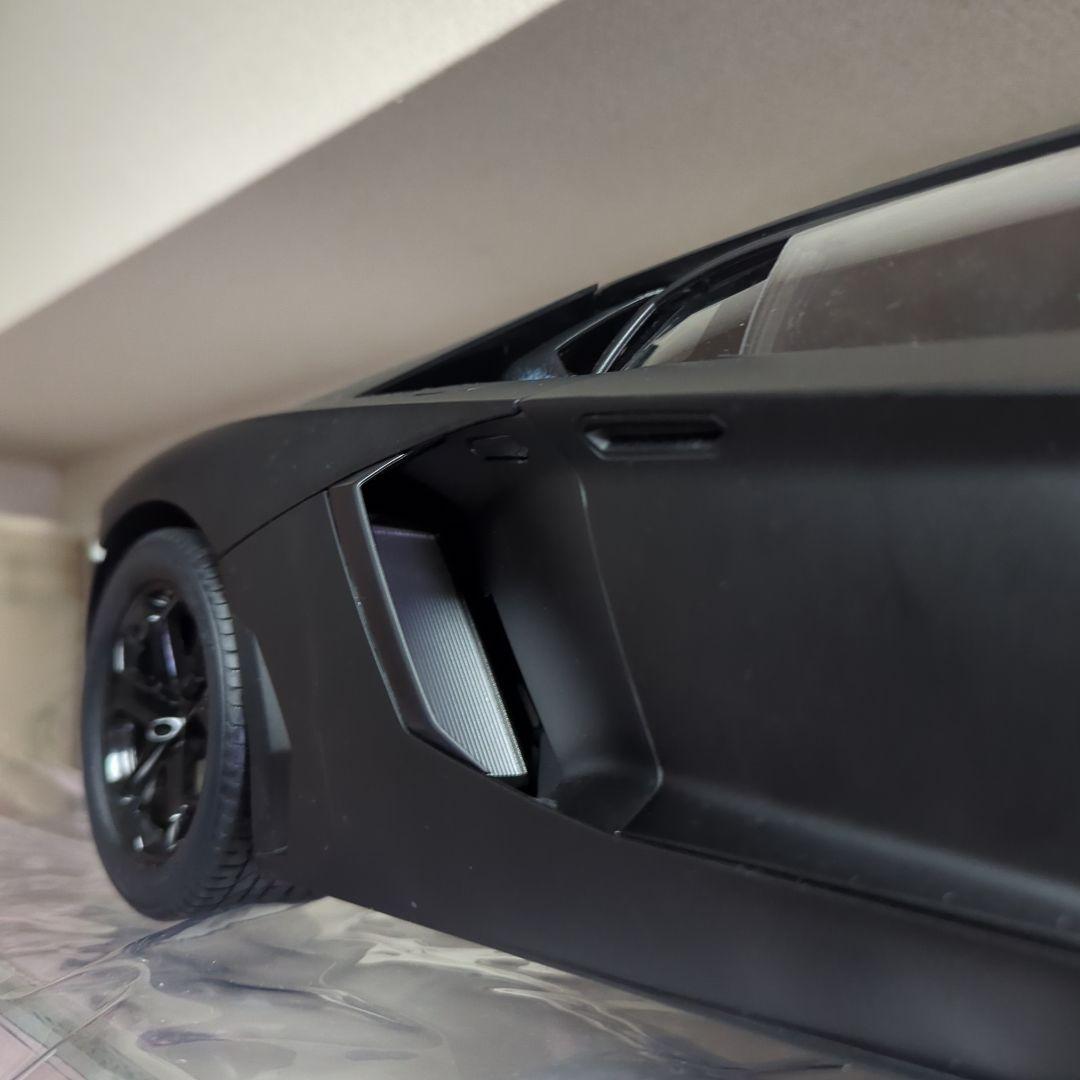 1/8 ポケール Pocher ランボルギーニ アヴェンタドール