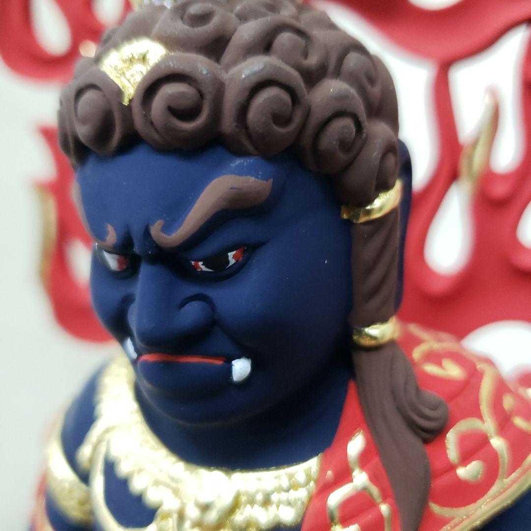 蔵出し特価１木造り仏像★桧材極彩色 錐金不動明王半跏像3.5寸 約35cm塗台付