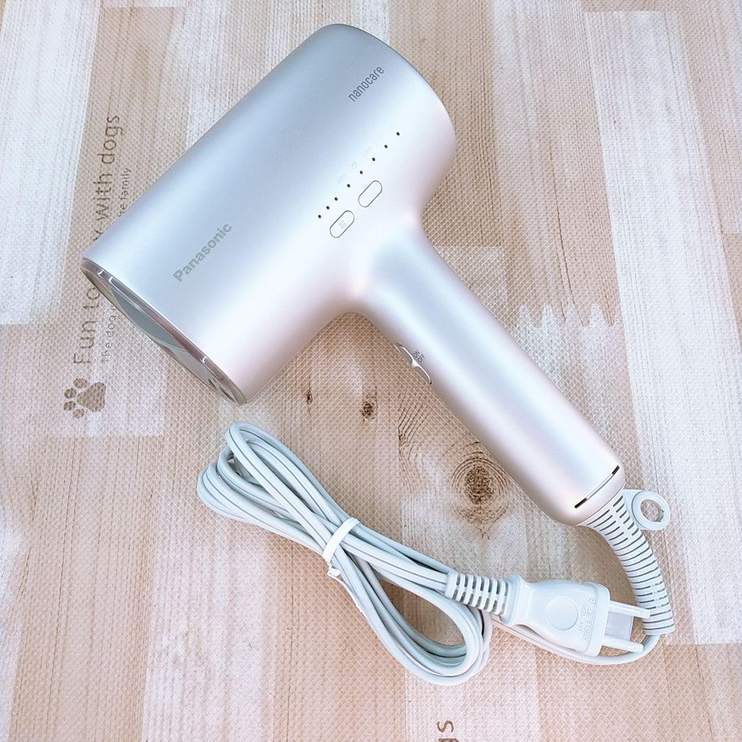 ほぼ未使用○ノズル付き Panasonic ナノケア ドライヤー EH-NA0J