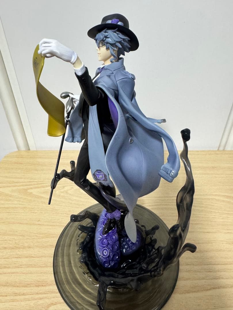 ツイステ　アズール　フィギュア　1/8スケールフィギュア　ANIPLEX限定