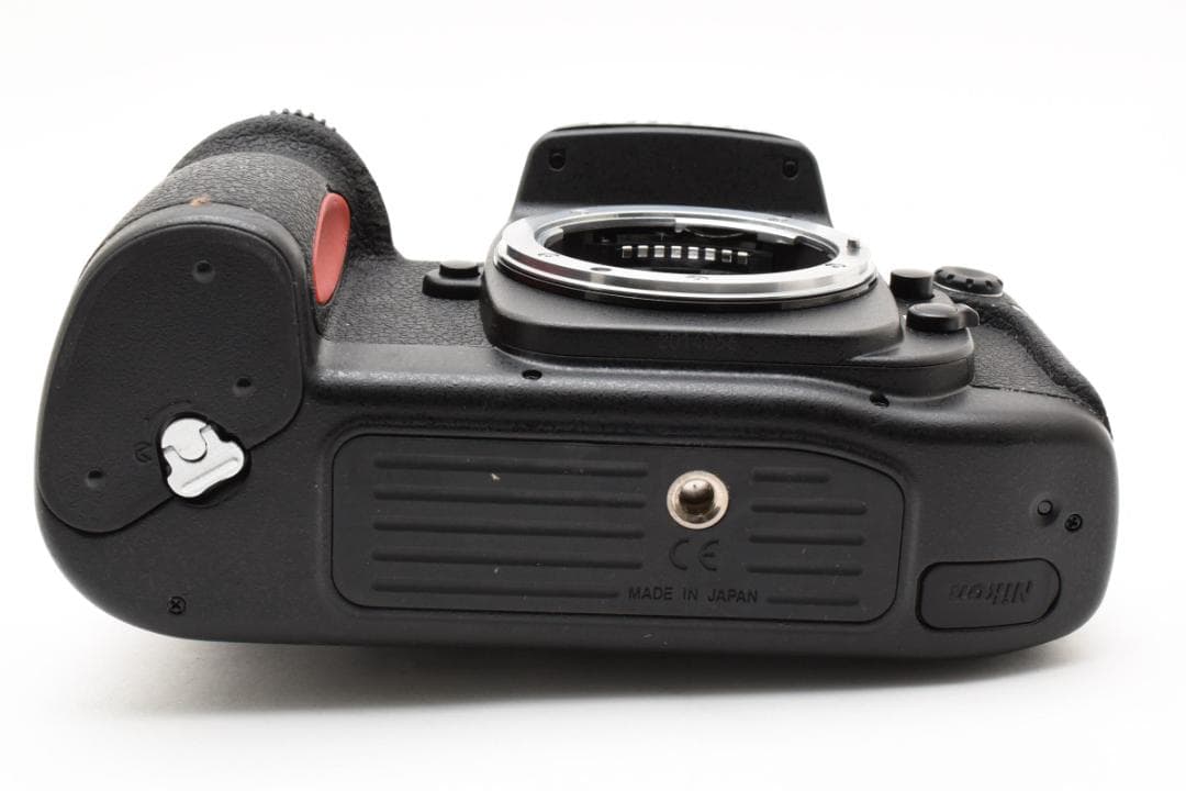 ニコン　Nikon F100 フィルムカメラボディ②