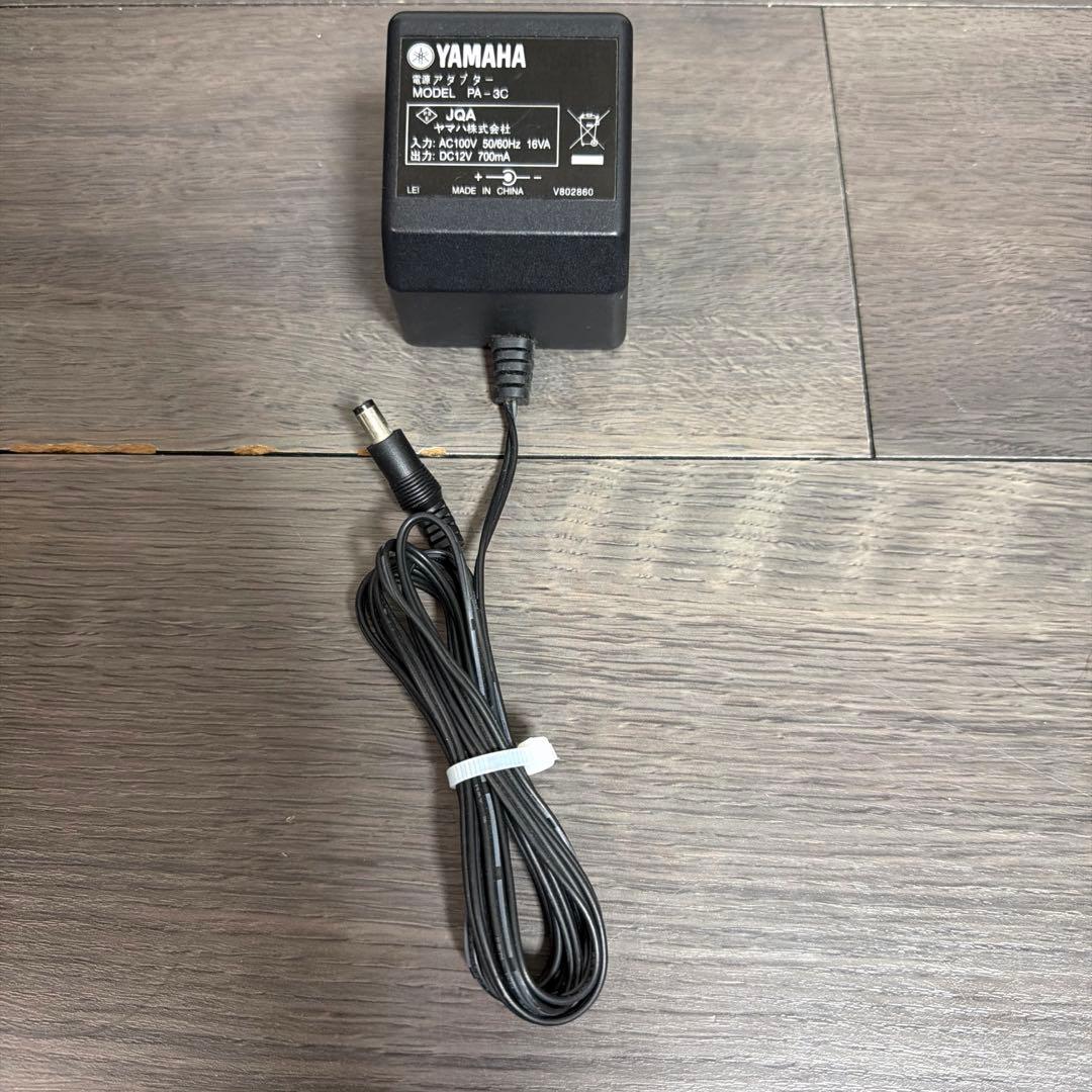 YAMAHA 電子ピアノ　PSR-E233