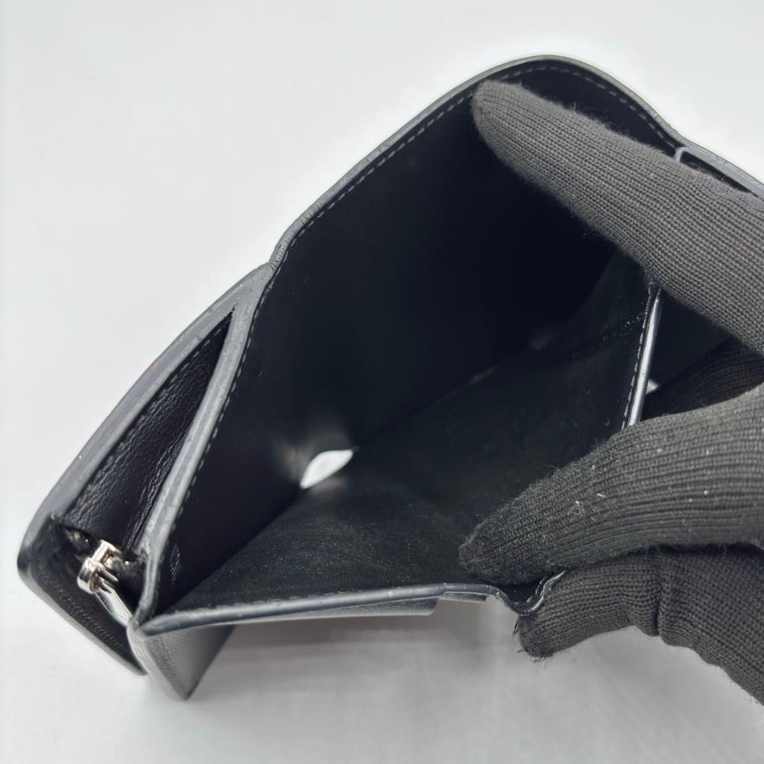 極美品 現行 ルイヴィトン マヒナ イリスXS 三つ折り財布 ノワール 黒