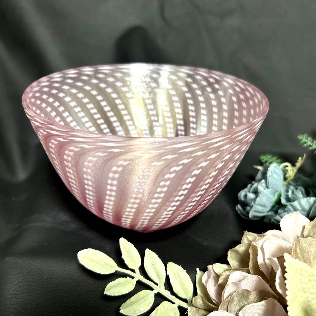 スエーデンガラス　バーティル・ヴァリーン Minosピンクボウル　コスタボダ社