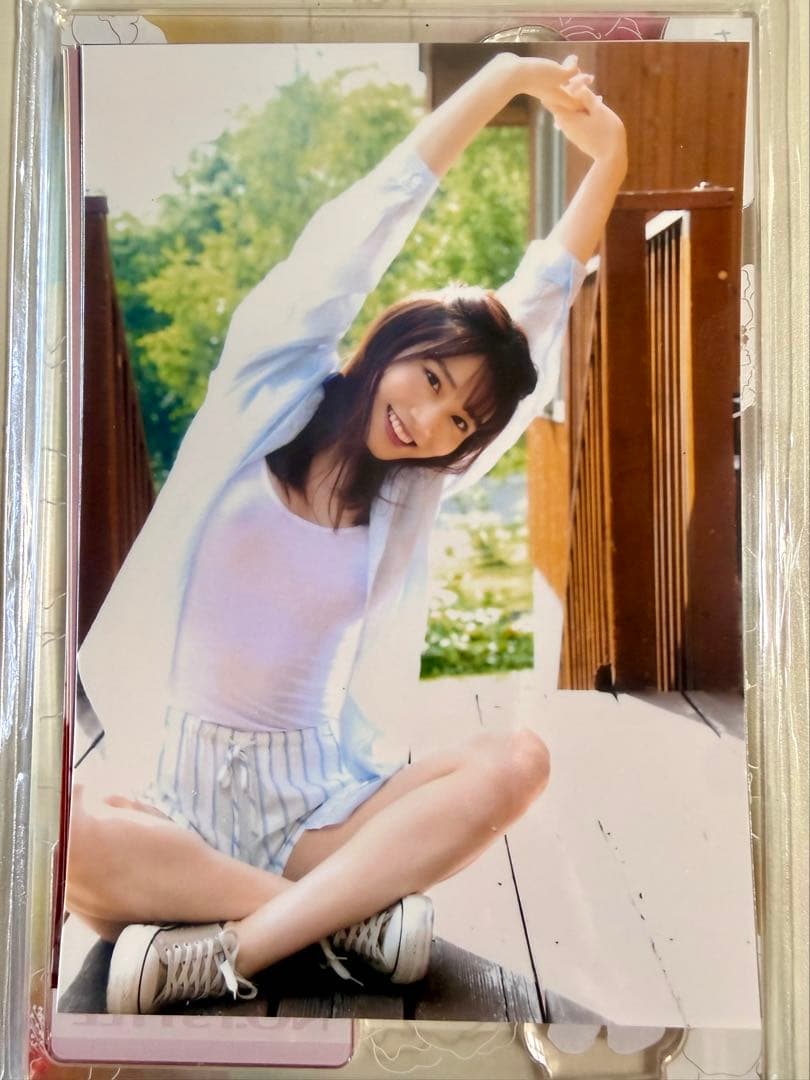 河北彩伽 限定アクリルスタンド&生写真