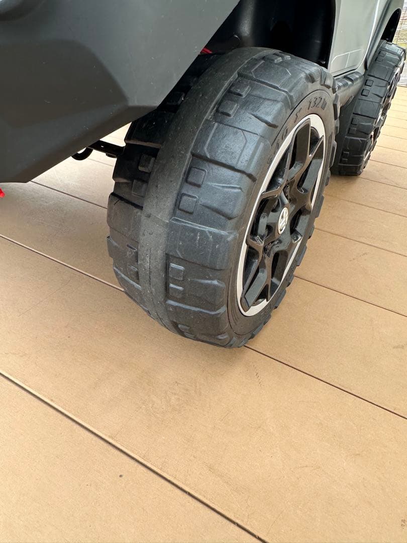 手渡し限定　乗用ラジコン　ハイラックス　ラギット