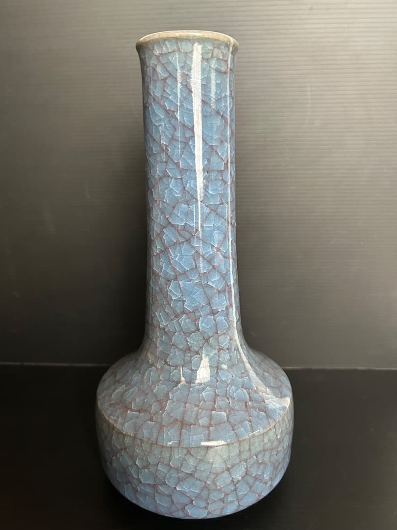 花瓶　氷裂貫入　(古川利男)