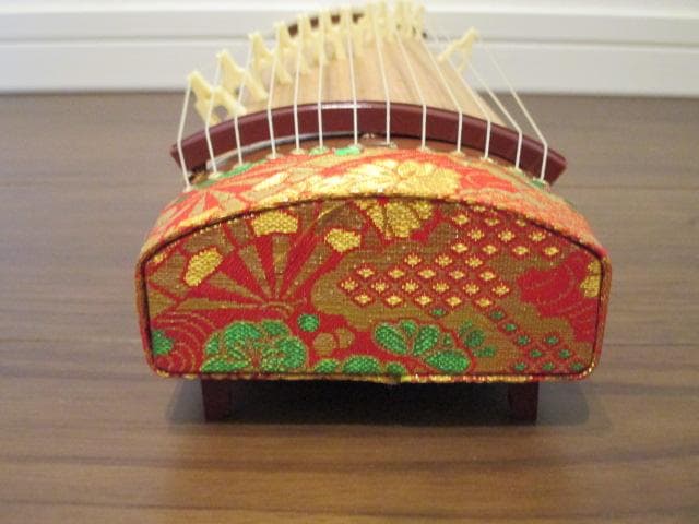 美品　 希少　逸品　ミニ琴　お琴　琴　13弦　和楽器 　弦楽器　箏　短琴　琴柱