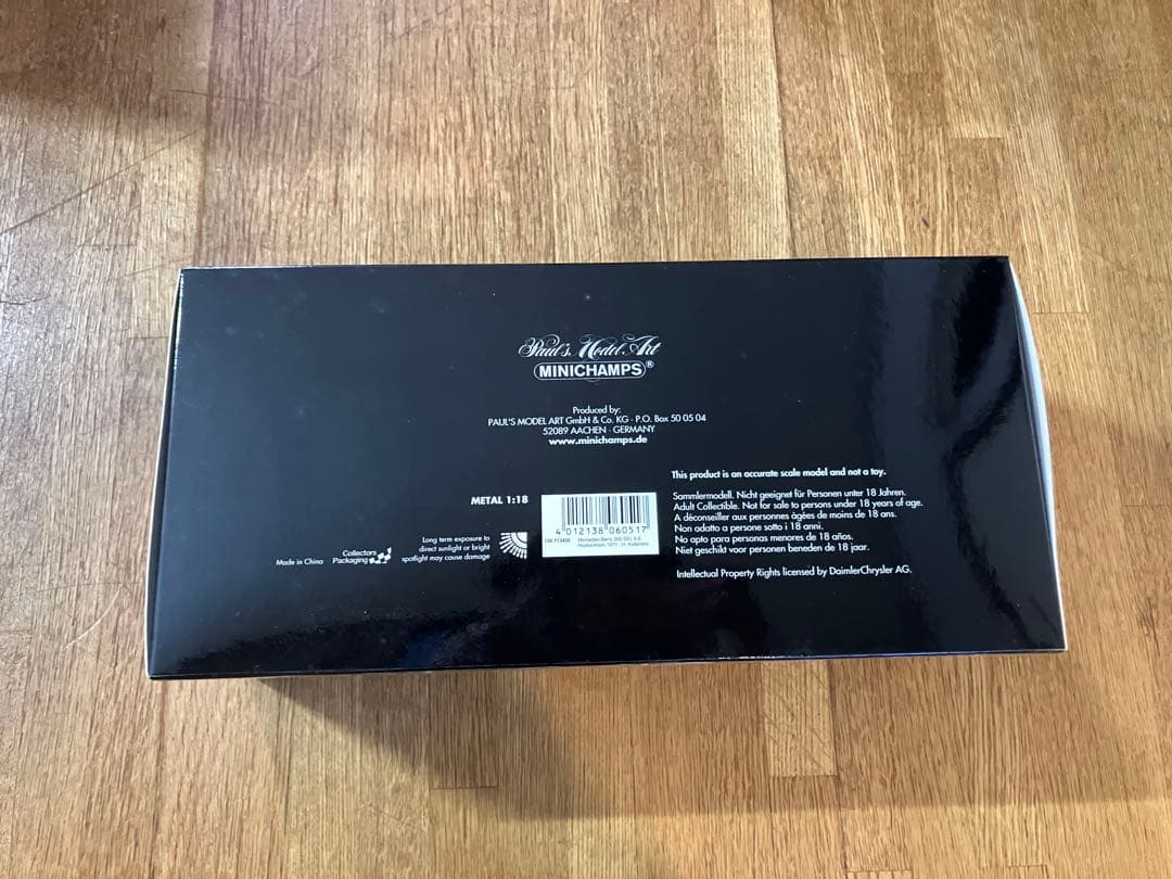 未開封 1/18 MERCEDES-BENZ 300 SEL 6.8 1971