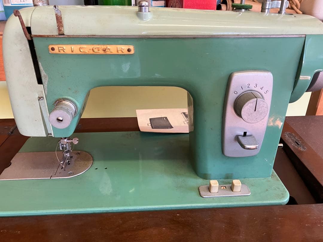 アンティーク　Riccar (リッカー)足踏みミシン