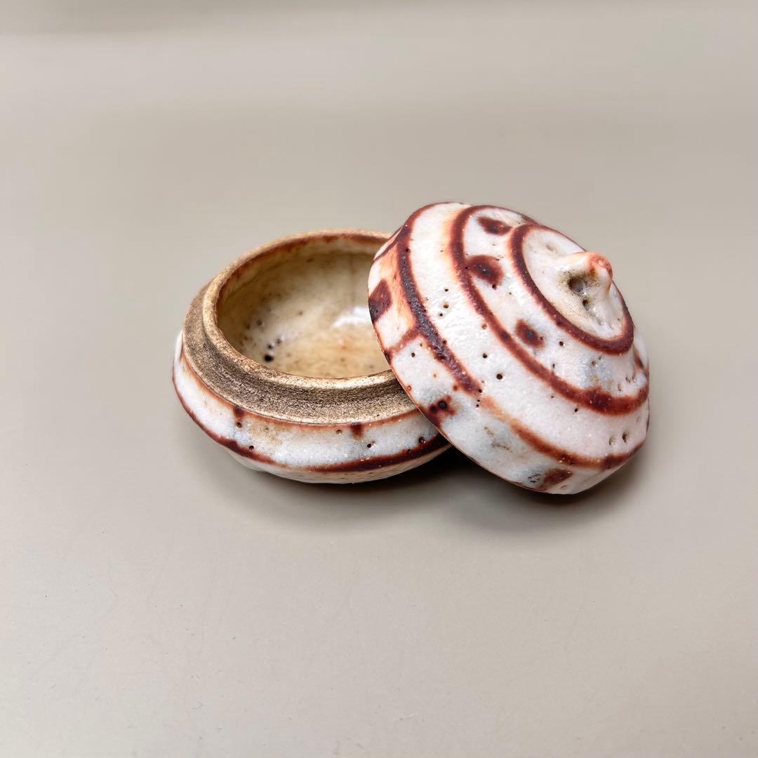 A048志野焼 香合 香道具 茶道具 美濃焼 陶芸 アンティーク 和陶器