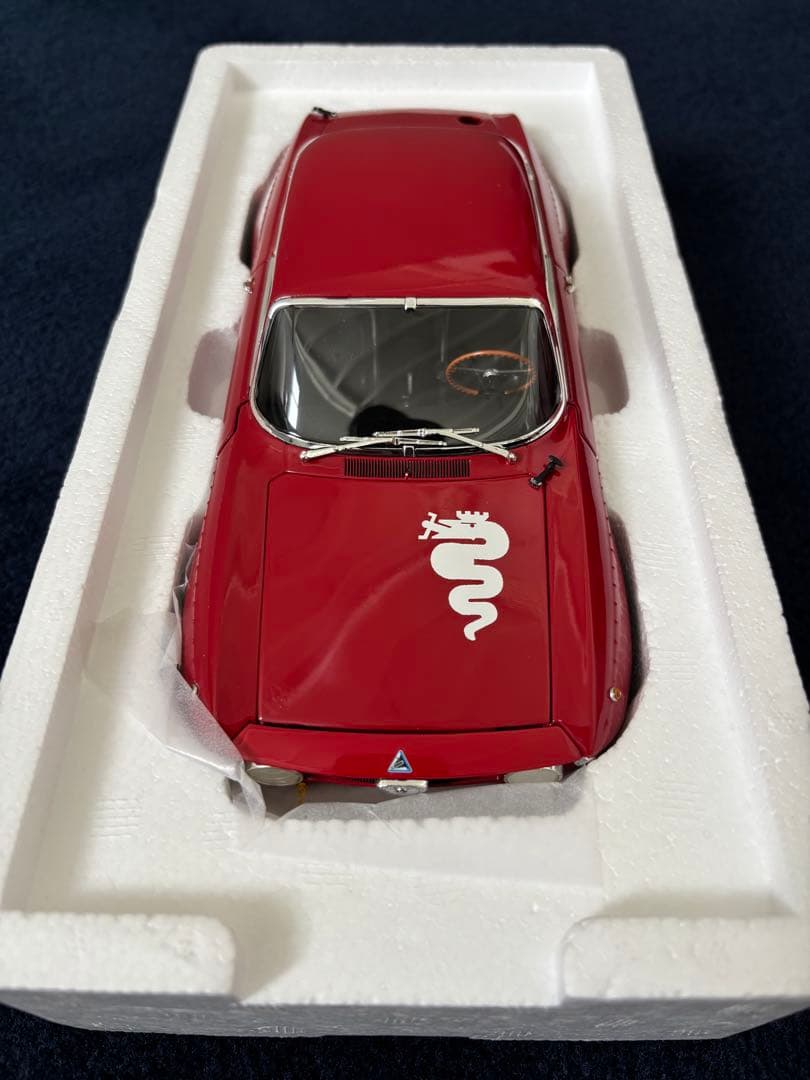 PMA製 アルファロメオ GTA 1300ジュニア 1972 1:18