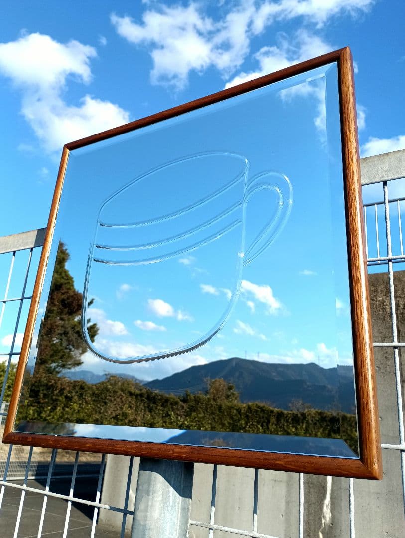 北欧　デザイナーズ　ウォールミラー　カットガラス　コーヒーカップ　モダン　チーク